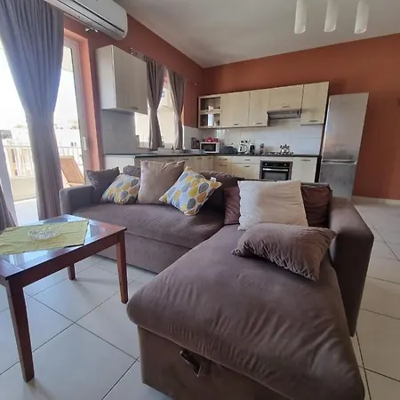 Modern Two Bedroom In Center Bugibba Apartment