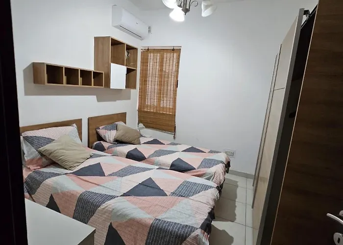 Appartement Modern Two Bedroom In Center Bugibba San Pawl il-Baħar